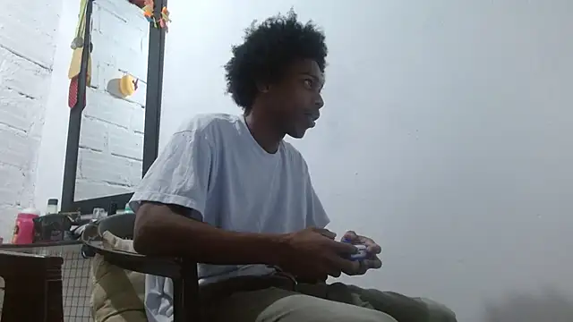 Larry-n-clouds online show from February 2026 03:04:01 AM