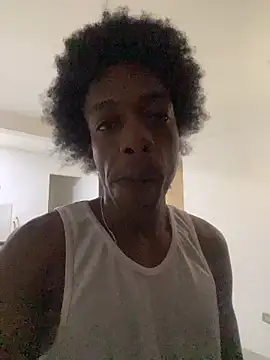 Larry-n-clouds online show from July 2026 01:10:02 PM