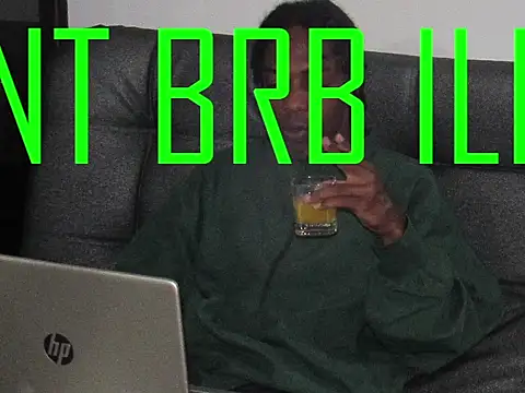 Larry-n-clouds online show from May 2026 09:11:02 PM