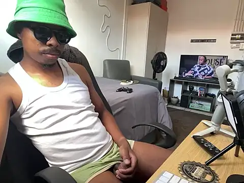 JaroDawg47 online show from April 2026 08:21:02 AM