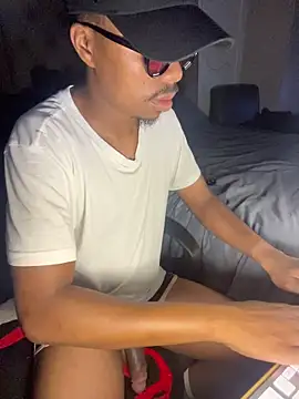 JaroDawg47 online show from March 2026 06:37:02 PM