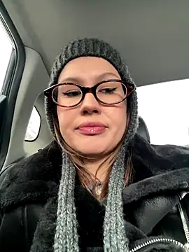 Snapshot of RinaCat chatting on November 2025 05:33:02 AM RinaCat online show from November 2025 05:33:02 AM