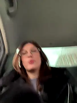 Snapshot of RinaCat chatting on December 2025 06:19:02 AM RinaCat online show from December 2025 06:19:02 AM