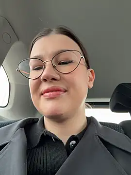 RinaCat online show from April 2026 06:17:01 AM