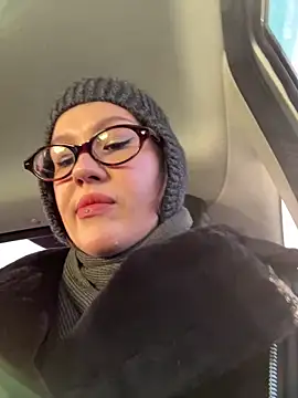 Snapshot of RinaCat chatting on November 2025 05:41:02 AM RinaCat online show from November 2025 05:41:02 AM