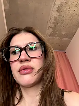 Snapshot of RinaCat chatting on October 2025 07:06:02 AM RinaCat online show from October 2025 07:06:02 AM