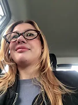 Snapshot of RinaCat chatting on September 2025 05:14:01 AM RinaCat online show from September 2025 05:14:01 AM