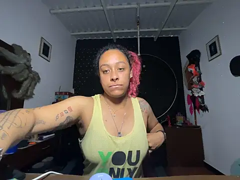 Cata Blue   online show from November 2025 03:26:02 PM