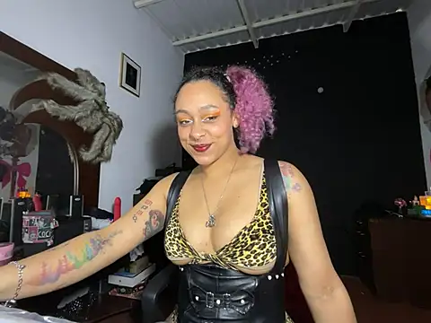 Cata Blue   online show from March 2025 06:01:02 PM