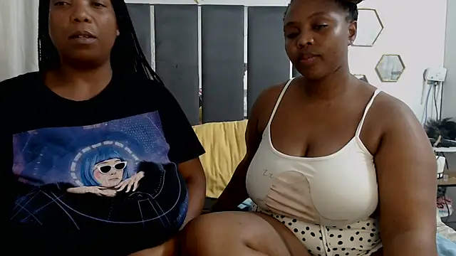 IceBellaCane313 online show from March 2026 10:55:01 PM