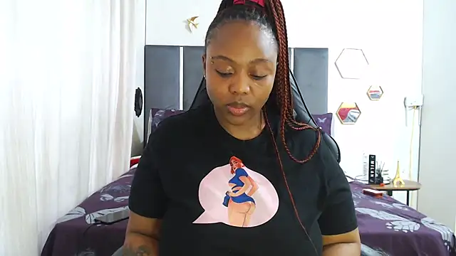 IceBellaCane313 online show from November 2025 02:17:02 PM