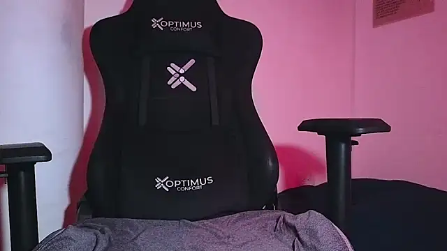 Luan-wood online show from October 2025 06:14:01 AM