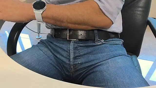 alessandroman2114 online show from September 2025 09:59:02 AM