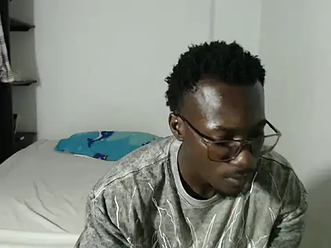 Snapshot of _Lowmaypalacios chatting on March 2026 03:06:01 AM Lowmaypalacios online show from March 2026 03:06:01 AM