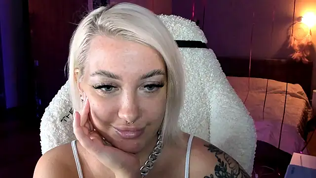 tykioty Miley online show from March 2025 03:19:01 PM