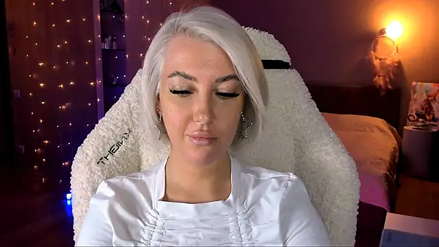 tykioty Miley online show from January 2025 01:25:02 PM