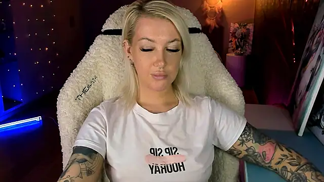 tykioty Miley online show from April 2026 12:45:01 PM