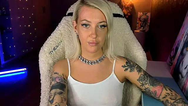 tykioty Miley online show from February 2026 01:08:01 PM