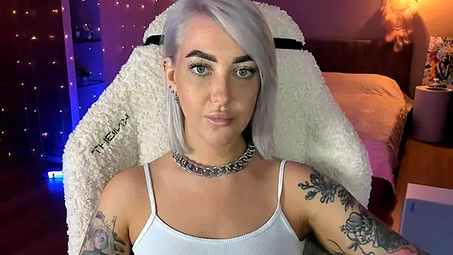 tykioty Miley online show from October 2025 03:21:02 PM