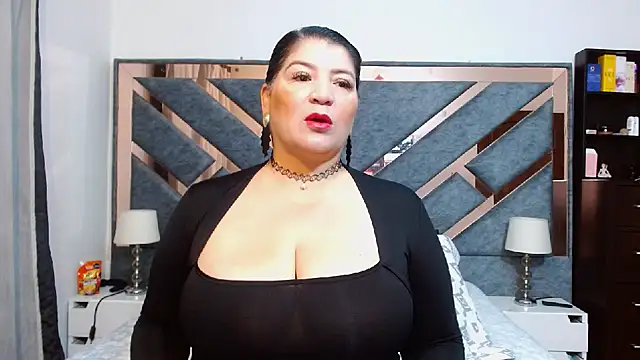 KarlaTesg online show from September 2025 09:24:02 AM