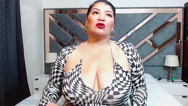 KarlaTesg online show from March 2026 10:31:02 AM