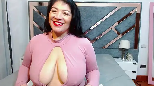 KarlaTesg online show from March 2025 12:06:02 PM