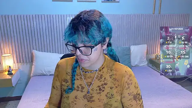 Eli666uwu online show from April 2026 10:44:02 AM