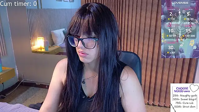 Eli666uwu online show from March 2026 10:37:01 AM