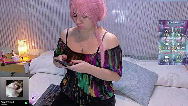 Eli666uwu online show from December 2025 11:31:01 AM