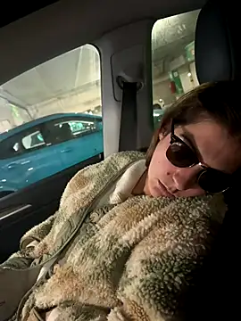 AreiasTuga online show from November 2025 04:00:01 PM