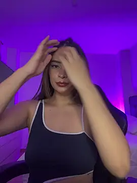 soy paulina online show from February 2025 05:08:01 AM