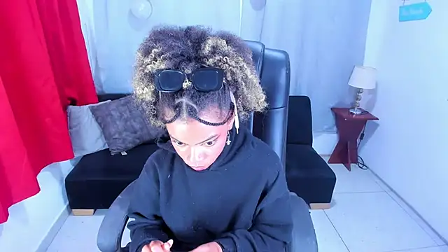 stacie  rouse online show from February 2025 10:18:01 AM