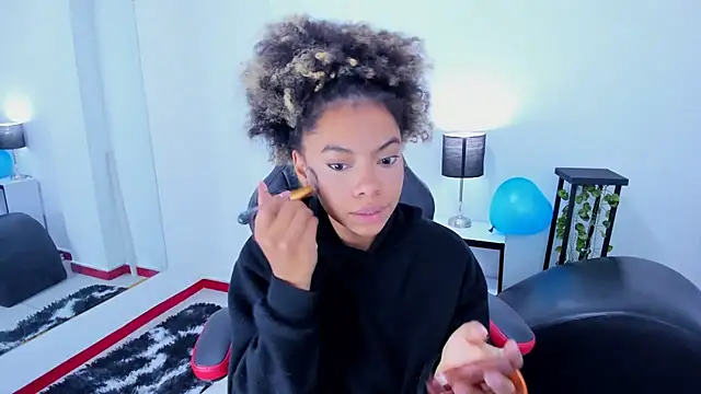 stacie  rouse online show from February 2025 03:55:02 AM