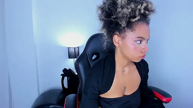 stacie  rouse online show from February 2025 09:57:02 AM