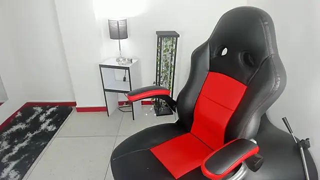 stacie  rouse online show from February 2025 04:07:01 AM