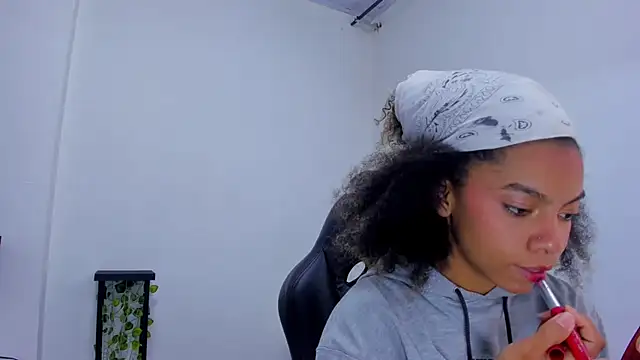 stacie  rouse online show from March 2025 03:09:02 AM