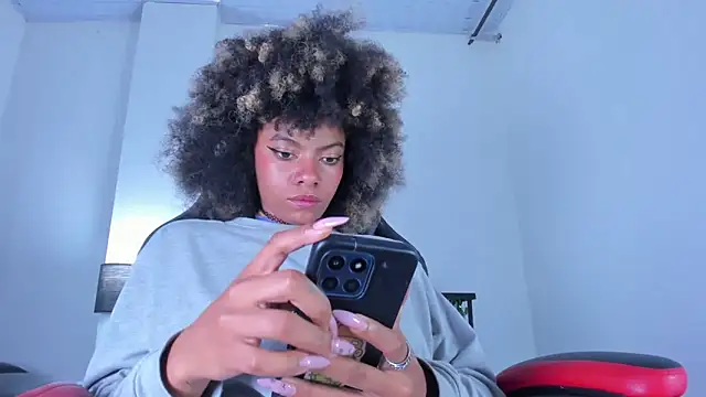 stacie  rouse online show from March 2025 07:41:01 AM