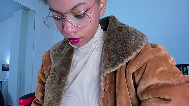 stacie  rouse online show from February 2025 07:33:02 AM