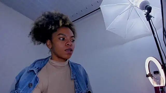 stacie  rouse online show from March 2025 04:18:01 AM