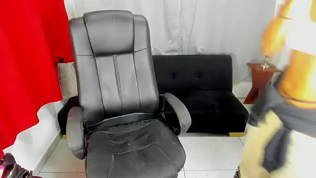 stacie  rouse online show from February 2025 04:07:02 AM