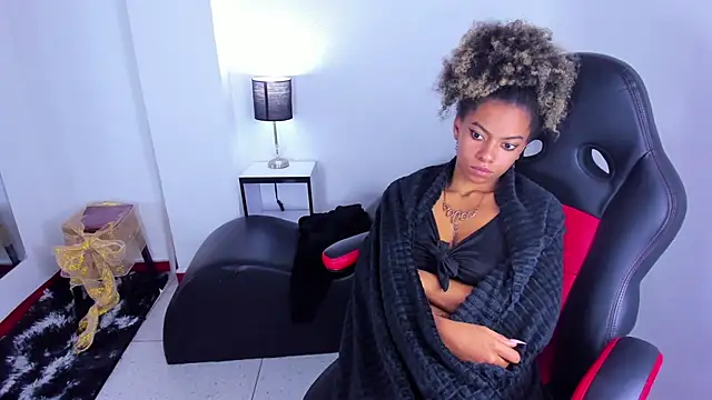 stacie  rouse online show from February 2025 10:55:02 AM