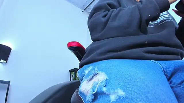 stacie  rouse online show from February 2025 09:20:02 AM