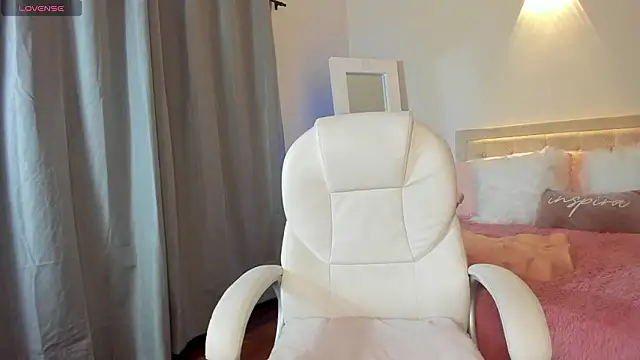 megan connor  online show from March 2026 02:51:01 AM