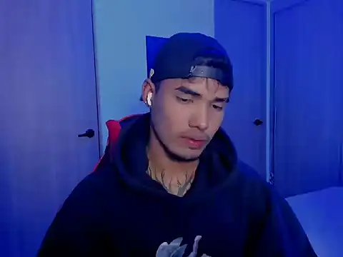thomas latin boy online show from September 2025 01:50:02 AM