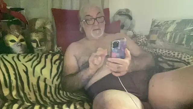 Snapshot of EroticVenetian chatting on September 2025 08:16:02 PM EroticVenetian online show from September 2025 08:16:02 PM