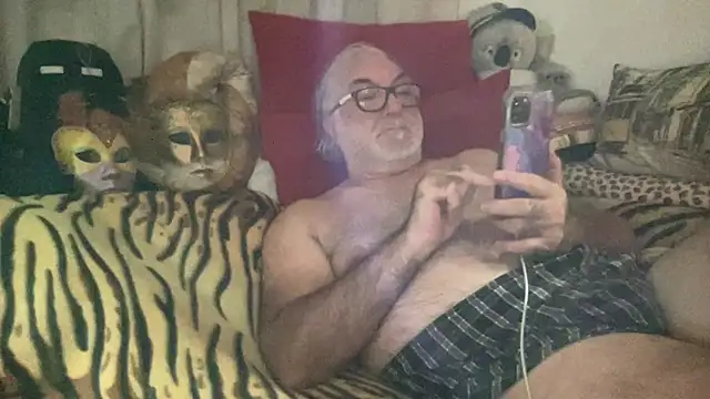 Snapshot of EroticVenetian chatting on September 2025 07:36:01 AM EroticVenetian online show from September 2025 07:36:01 AM