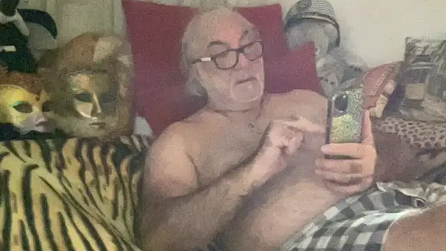Snapshot of EroticVenetian chatting on October 2025 09:38:01 PM EroticVenetian online show from October 2025 09:38:01 PM