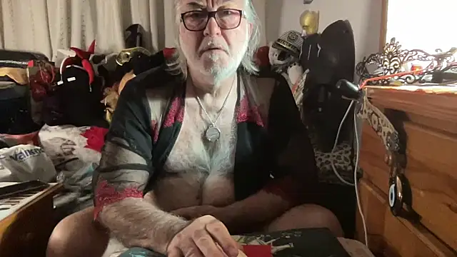 Snapshot of EroticVenetian chatting on February 2026 06:32:01 AM EroticVenetian online show from February 2026 06:32:01 AM