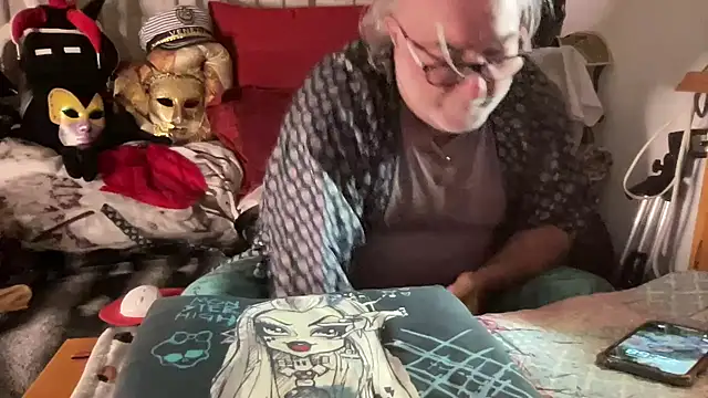 Snapshot of EroticVenetian chatting on December 2025 09:59:01 PM EroticVenetian online show from December 2025 09:59:01 PM