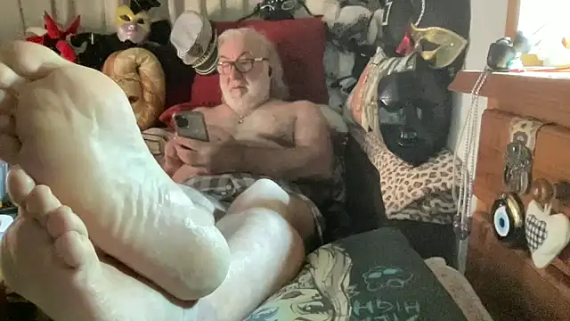 Snapshot of EroticVenetian chatting on April 2026 08:31:01 AM EroticVenetian online show from April 2026 08:31:01 AM